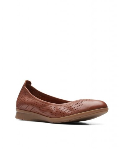Women's Collection Jenette Ease Perforated Flats Tan/Beige $41.00 Shoes